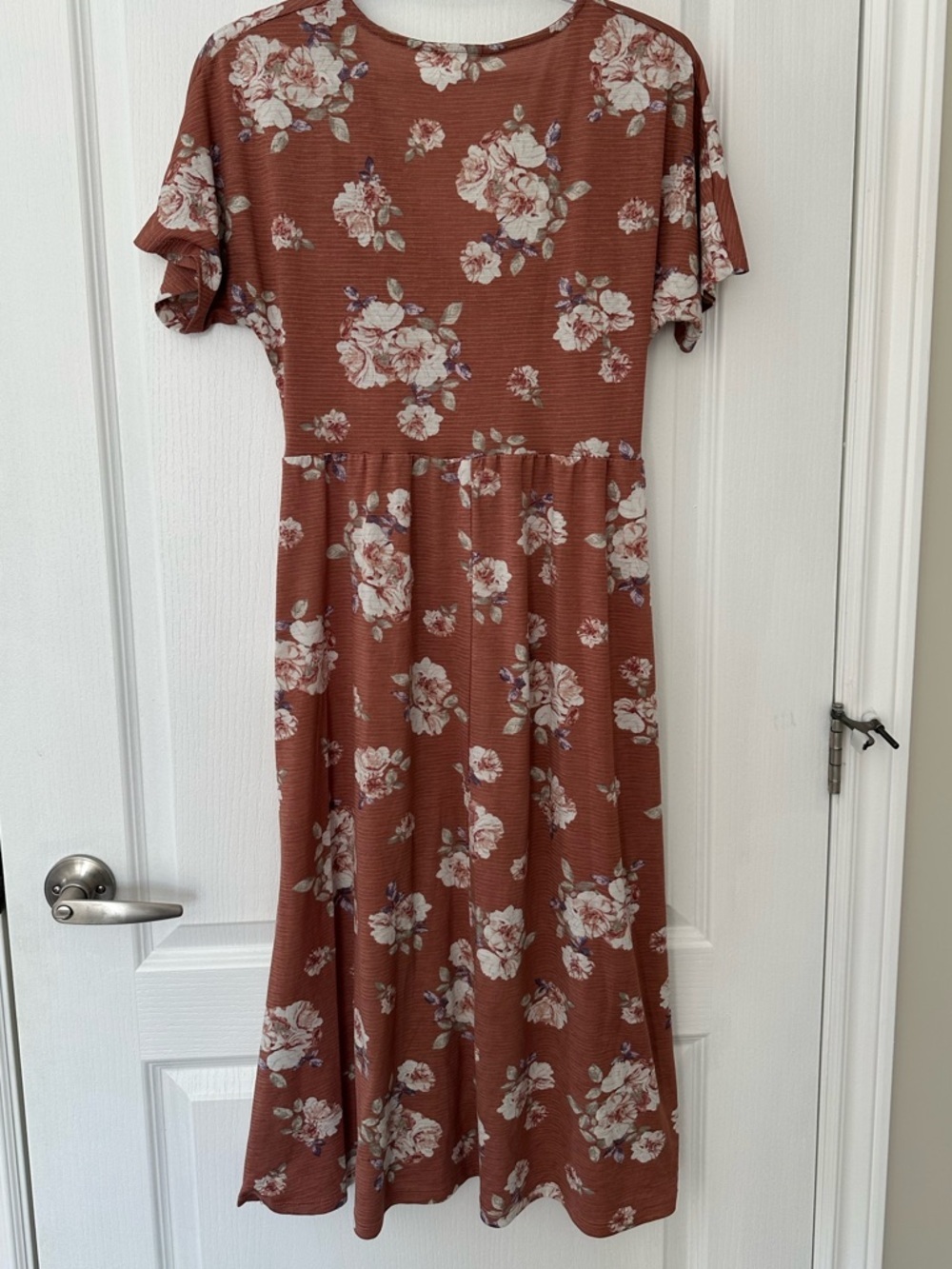 Terracotta Floral V-Neck Smocked Waist Flutter Sleeve Flowy Midi Dress Boho Chic - Picture 2 of 7